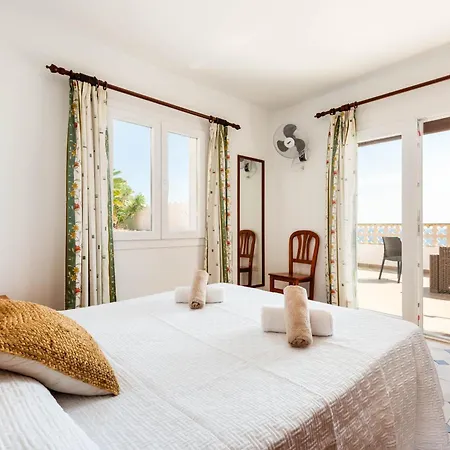Castellet Villa *