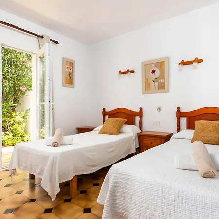 Castellet Villa