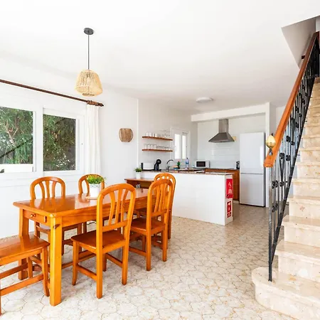 Castellet Villa